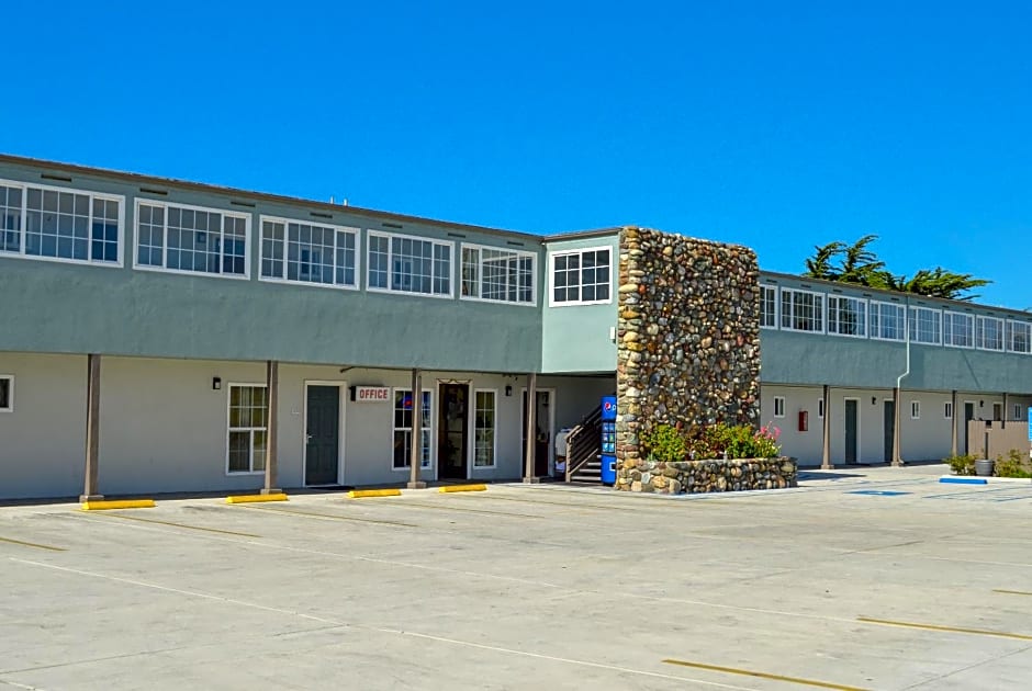 Sea Breeze Inn - San Simeon