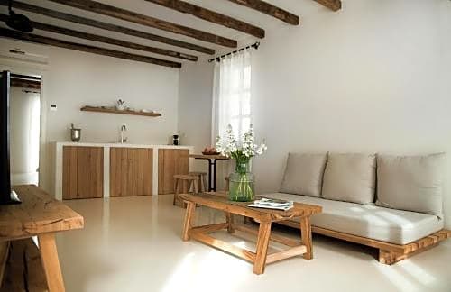 Manastir Alacati Hotel
