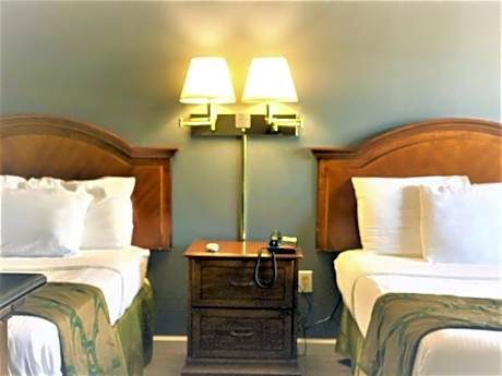 Deluxe Double Room with Two Double Beds - Non-Smoking