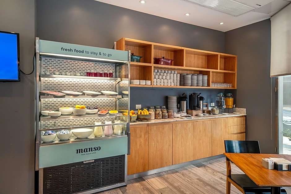 Dazzler by Wyndham Polo