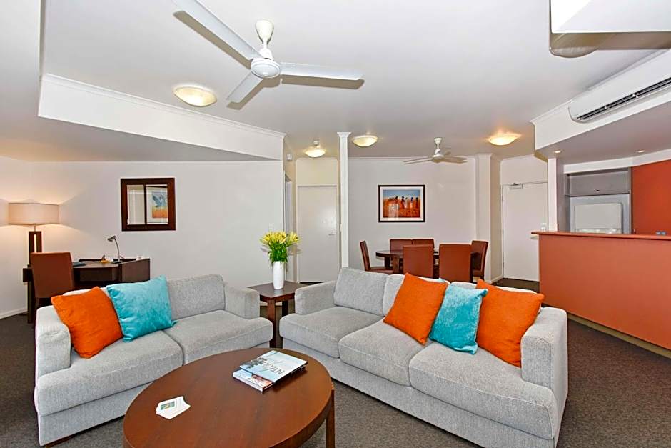 Metro Advance Apartments & Hotel