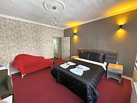 King Room with Spa Bath