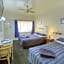 The Lodge Outback Motel