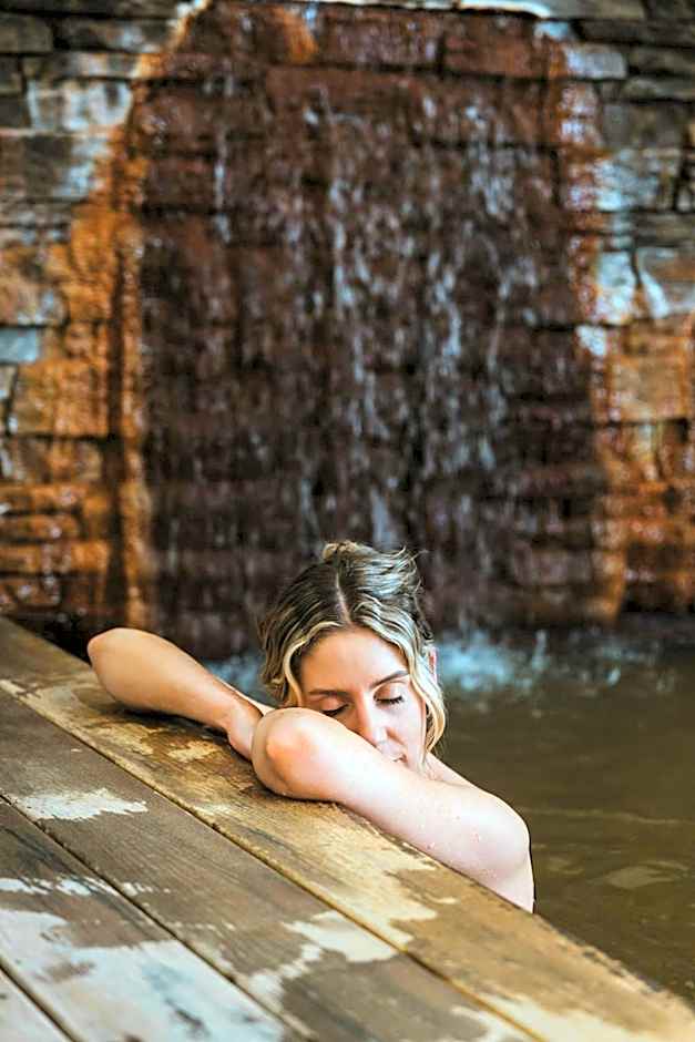 Deep Blue Hotel & Hot Springs