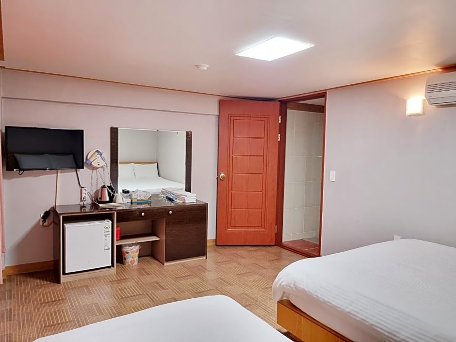 Hotel G