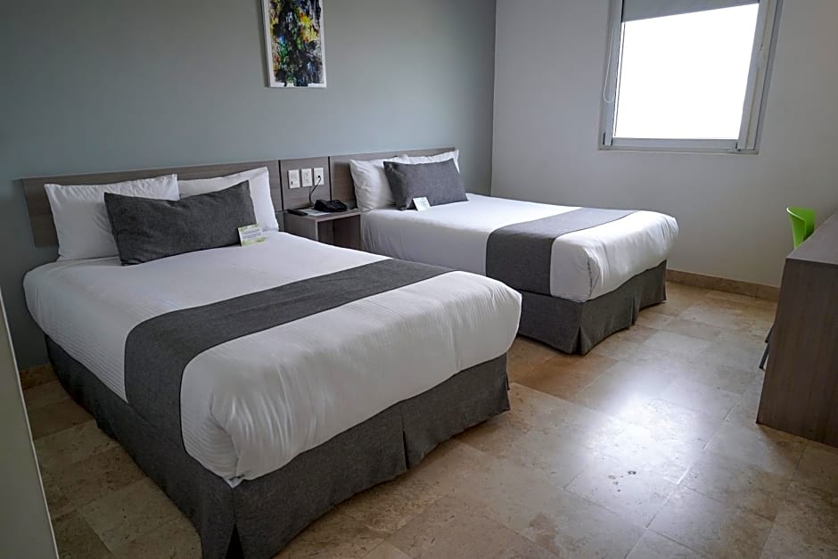 SR Hotel