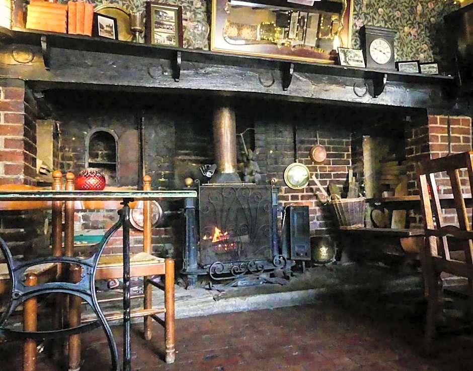 Ye Olde Smugglers Inne