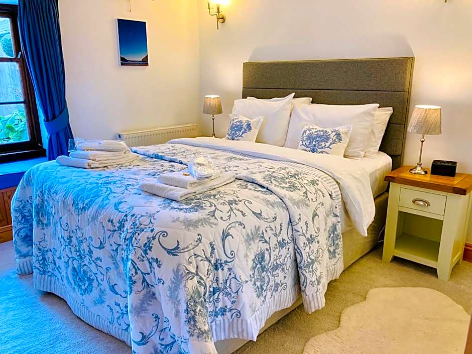 Bovisand Lodge Holiday Park, Beachside Location & Indoor Heated Pool