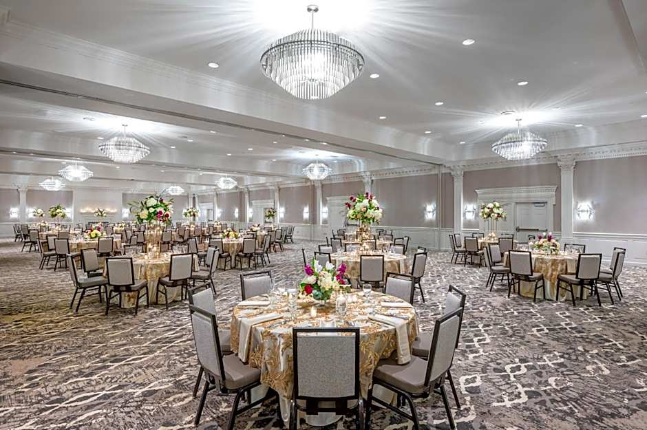 Crowne Plaza Albany - The Desmond Hotel By IHG