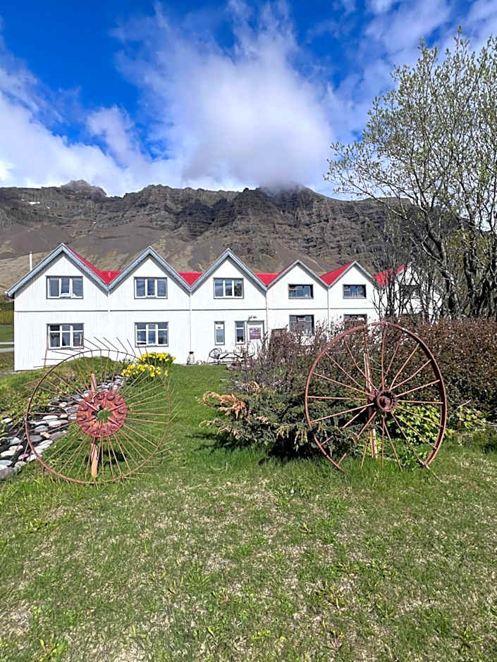 Skyrhusid Guesthouse