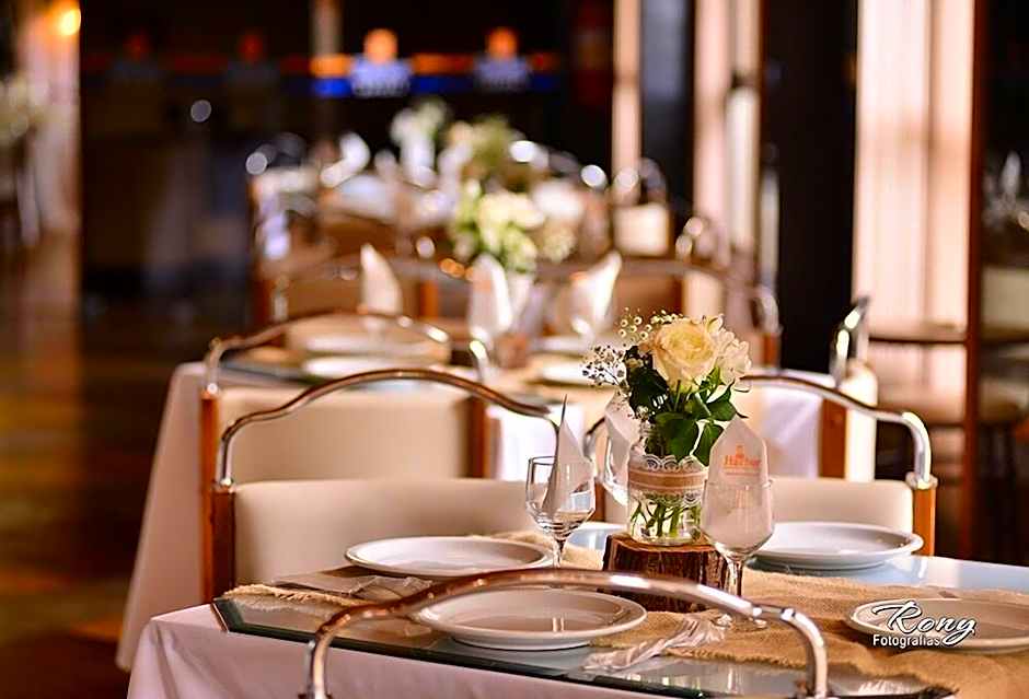 Harbor Querencia Hotel