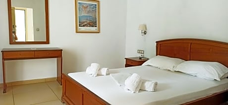 Double Room with Mountain View - Ground Floor