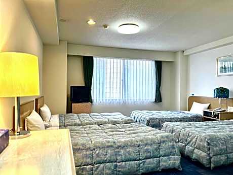 Quadruple Room - Non-Smoking