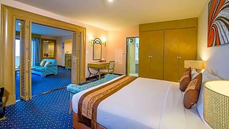 Executive Ocean View Suite