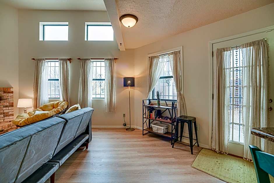 Albuquerque Getaway with Sandia Mountain Views!