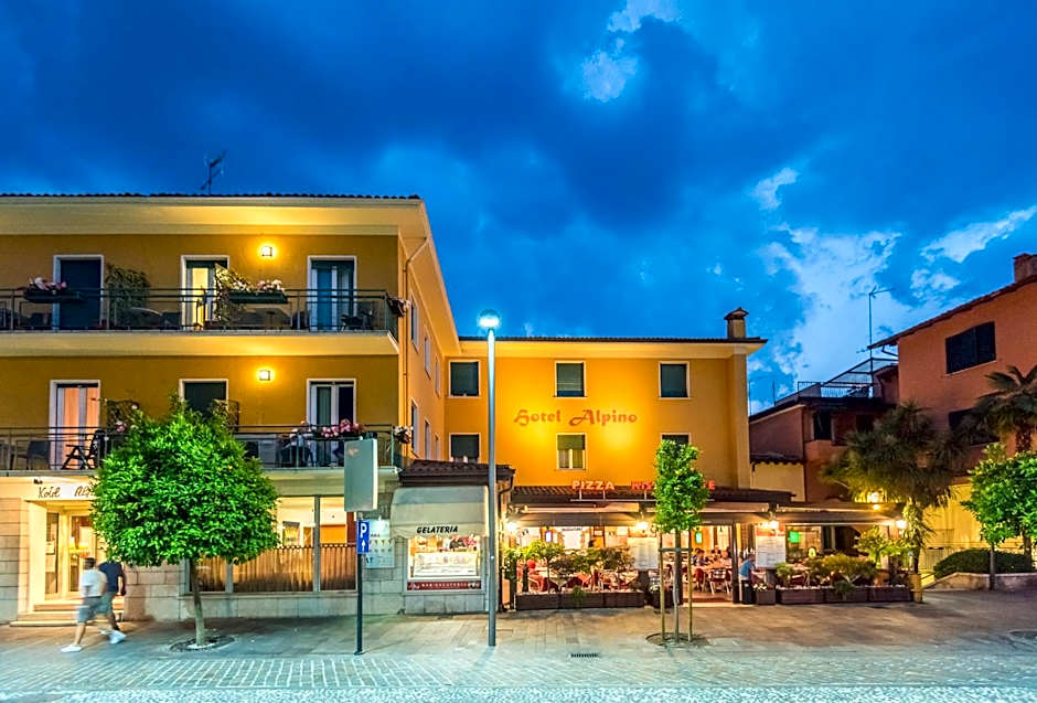 Hotel Alpino