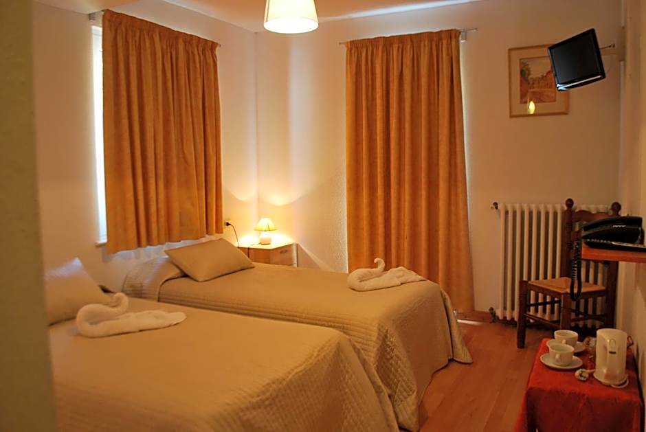 Hotel Roc de St Miquel & Apartment