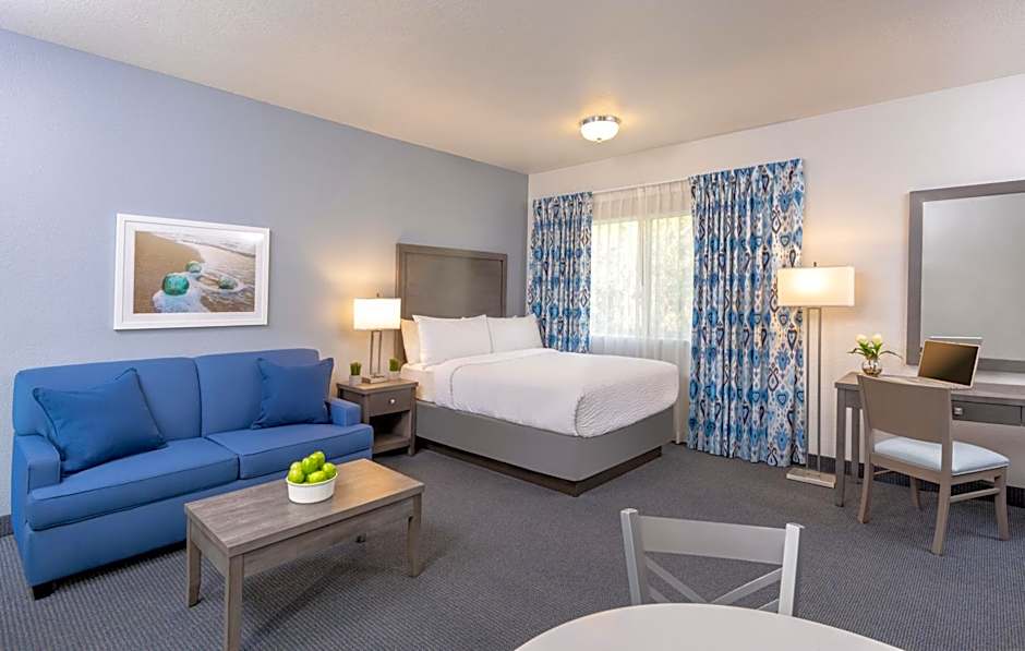 Beachfront Inn and Suites at Dana Point