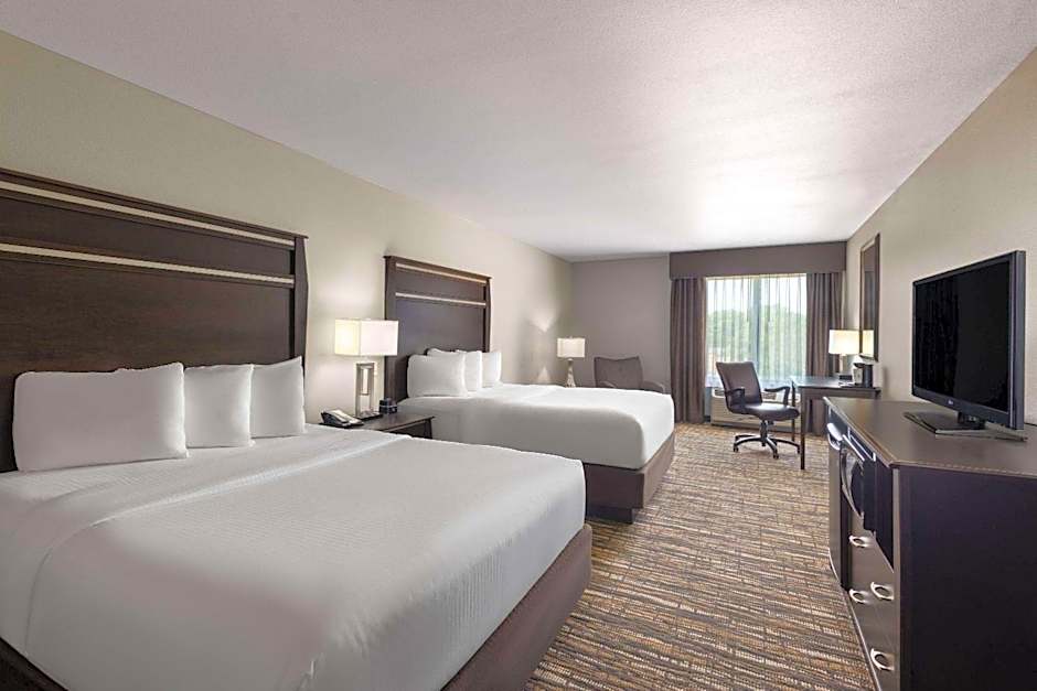 La Quinta Inn & Suites by Wyndham Sioux Falls