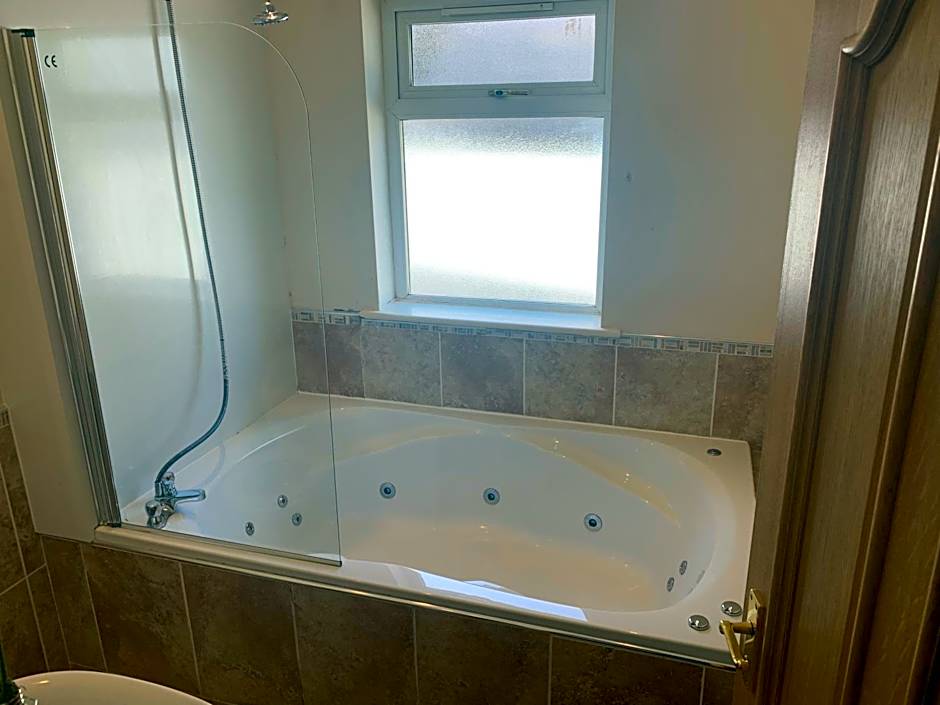 Glenlossie Guest House