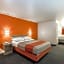 Travelodge by Wyndham Lansing