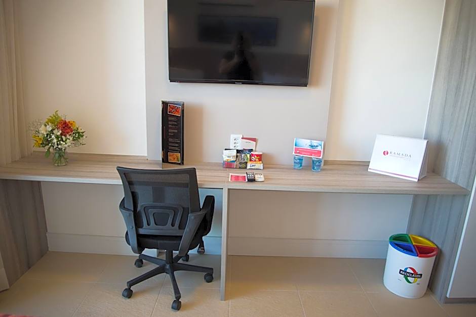 Ramada by Wyndham Macae Hotel & Suites