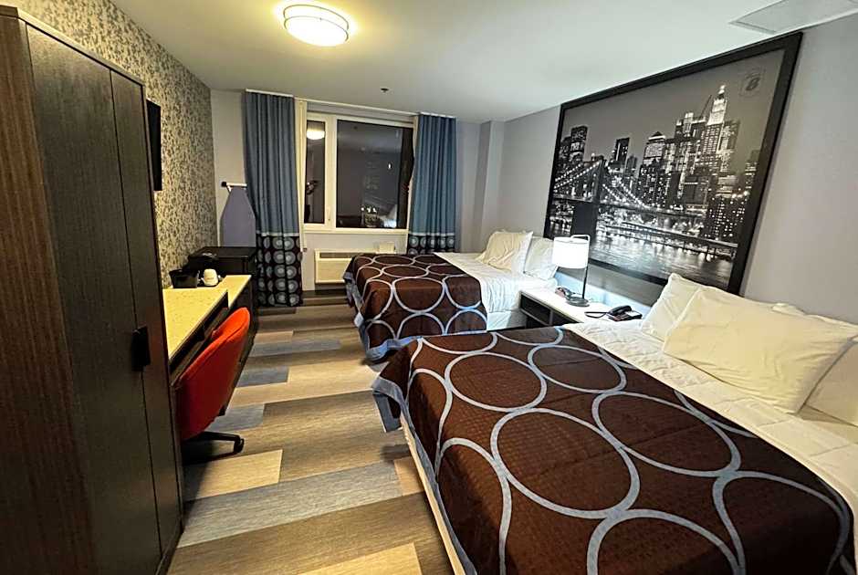 Super 8 by Wyndham Brooklyn Fulton Street