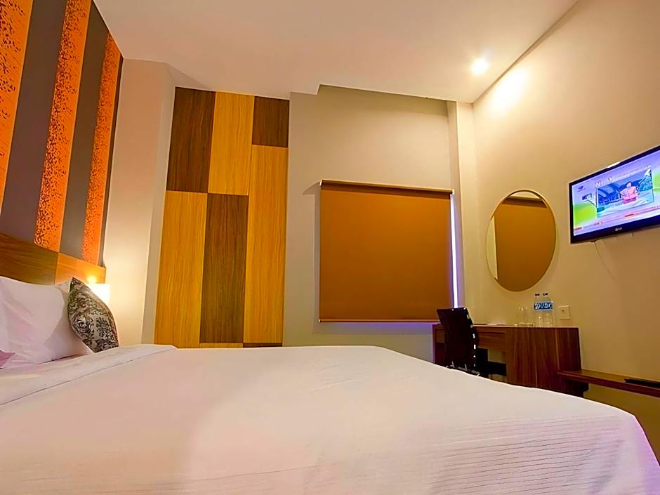 Splash Hotel
