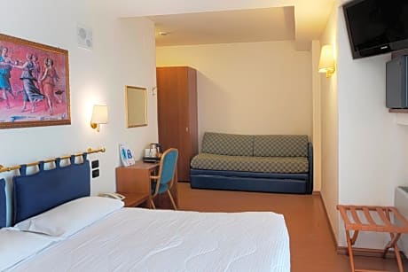 Small Double Room with Sofa Bed