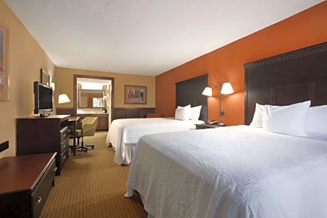 2 Queen Beds Non-Smoking