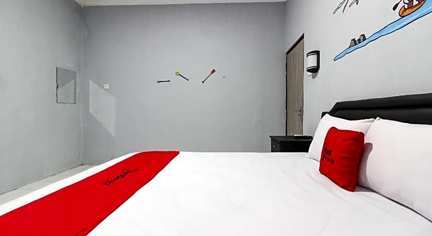 RedDoorz near Graha Saba UGM