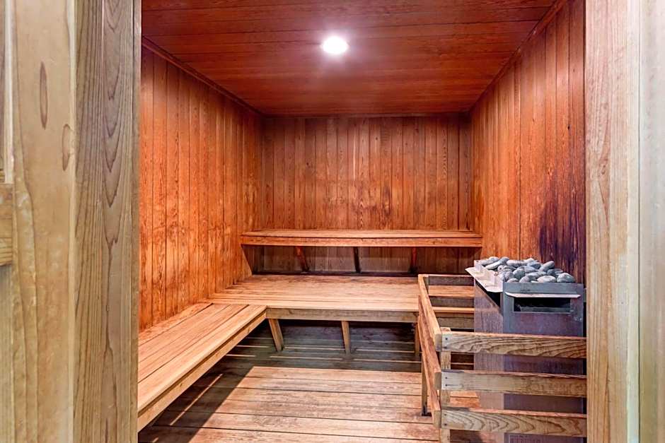 Best Western Plus Grant Creek Inn