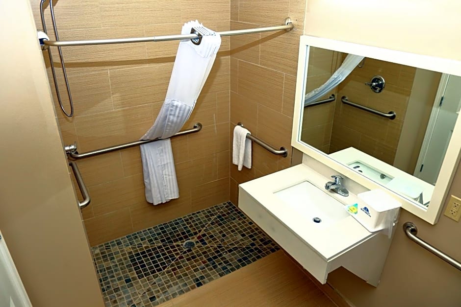 Americas Best Value Inn & Suites Prairieville