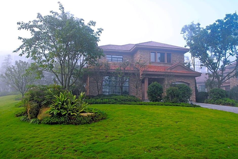 Ramada Plaza by Wyndham Chongqing West