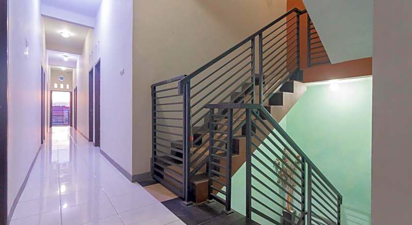 RedDoorz Syariah near Jalan Jakarta Samarinda