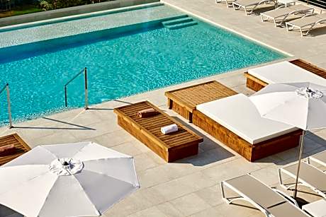 DWO Sirius - Adults Only