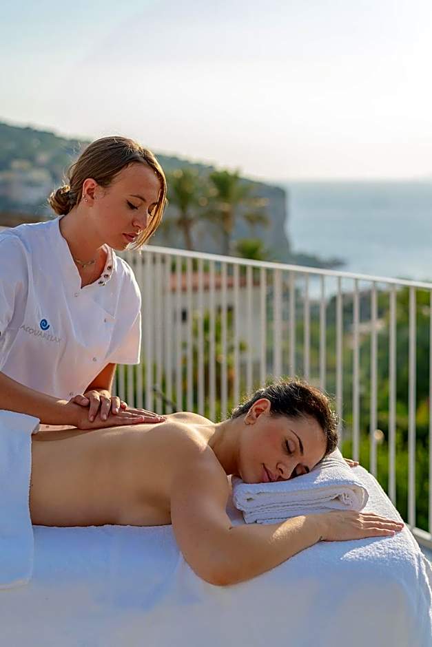 Domo 20 Hotel & Rooftop