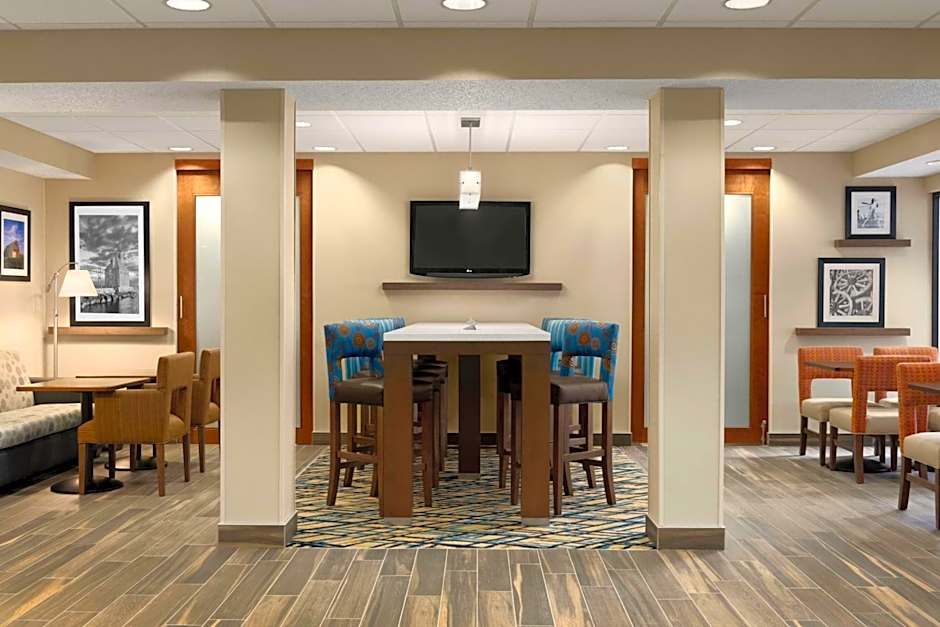 Hampton Inn By Hilton Wausau