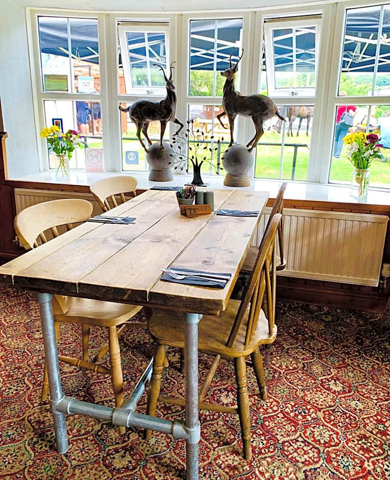 The Yew Tree at Longhope