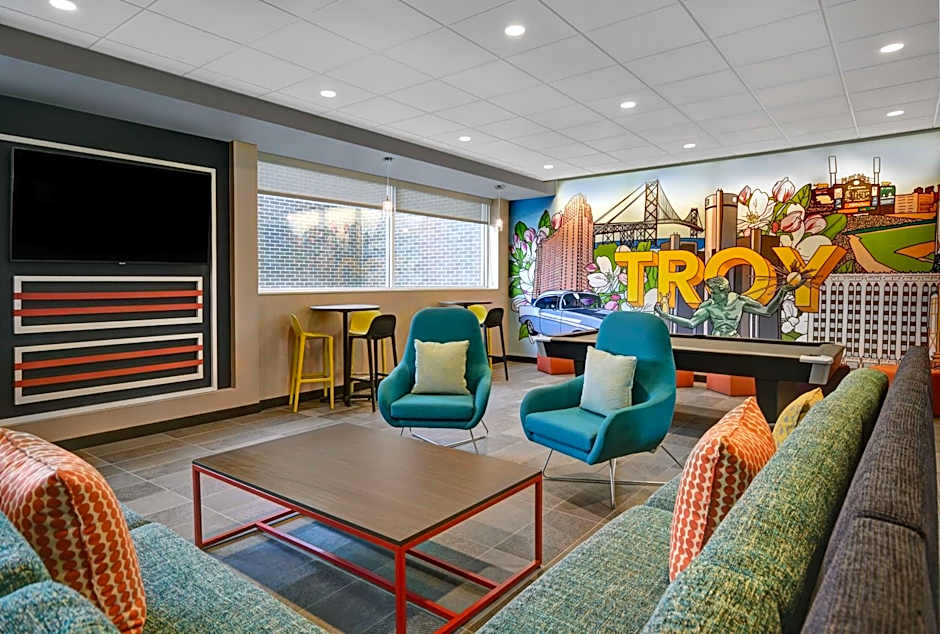 Tru By Hilton Troy Detroit, MI