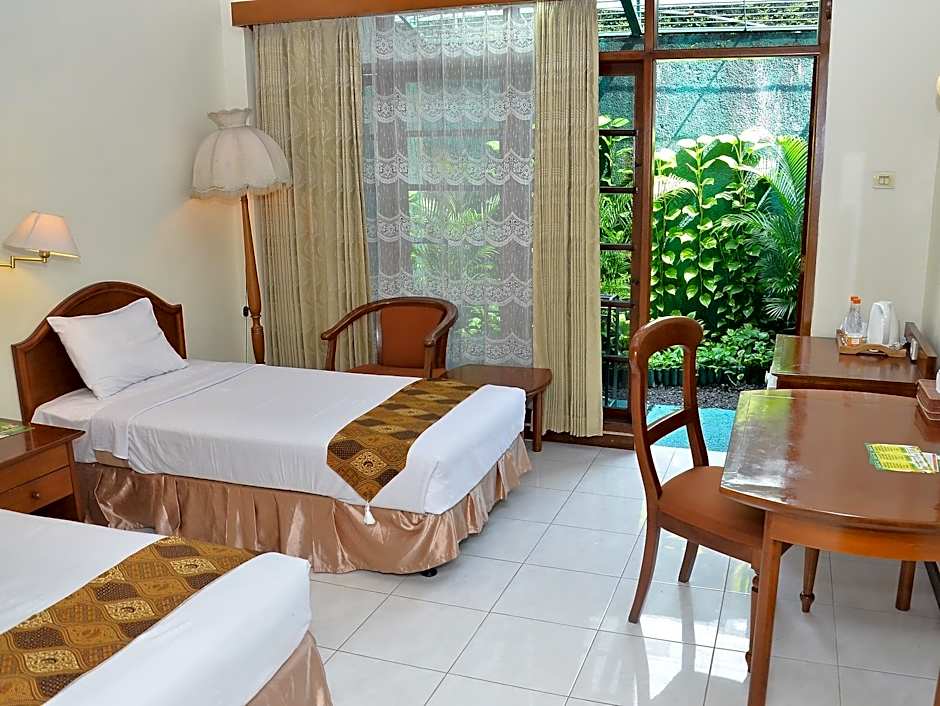 Hotel Dana Solo