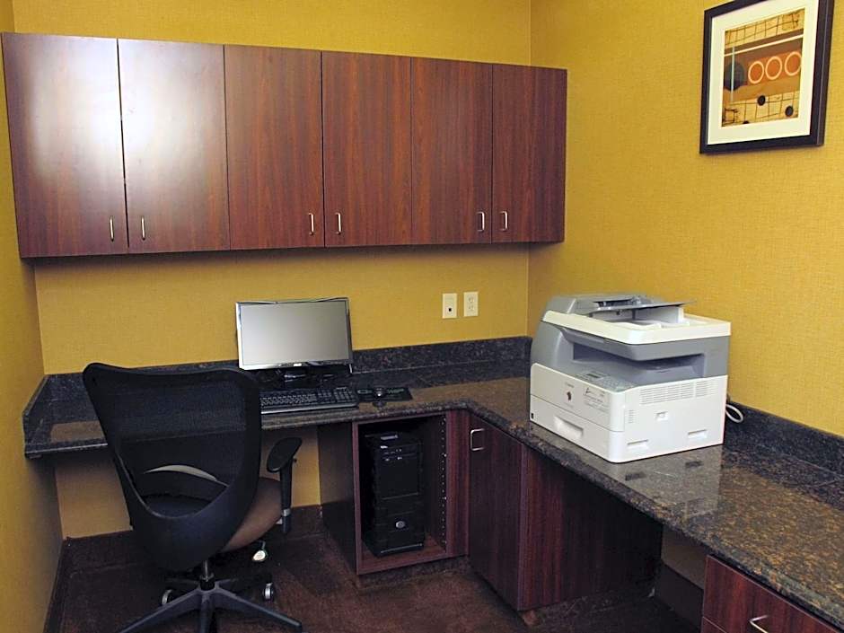 La Quinta Inn & Suites by Wyndham Bismarck