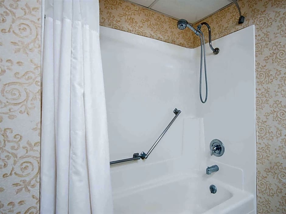 The Eddie Hotel Gillette