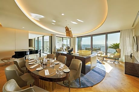 Suite Presidential With Views
