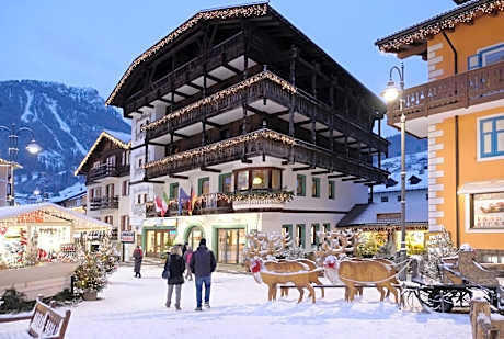 Post Hotel Ristorante Tyrol