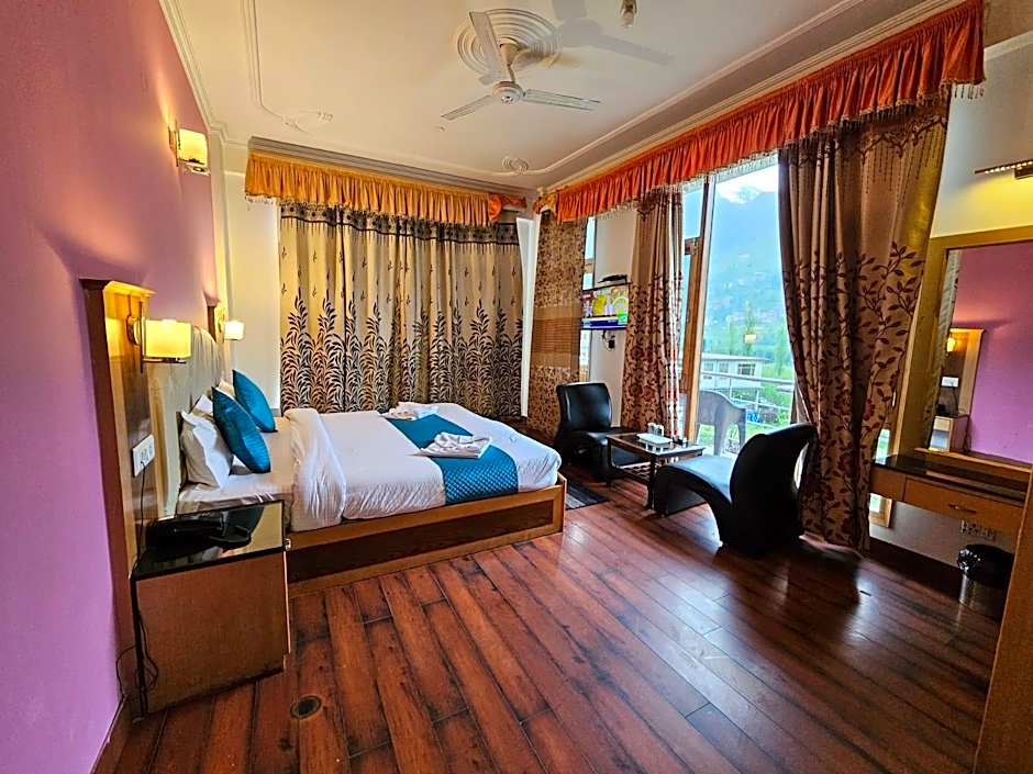 Hotel Aakash Regency