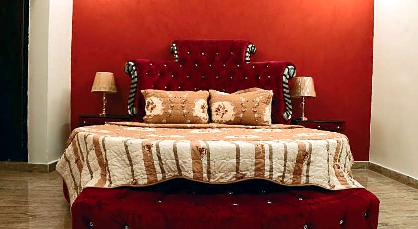 Grand Suites Hotel