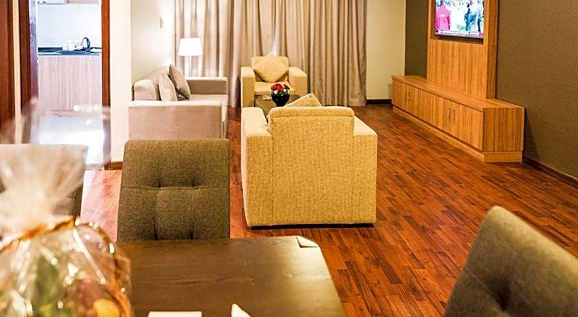 Emirates Plaza Hotel