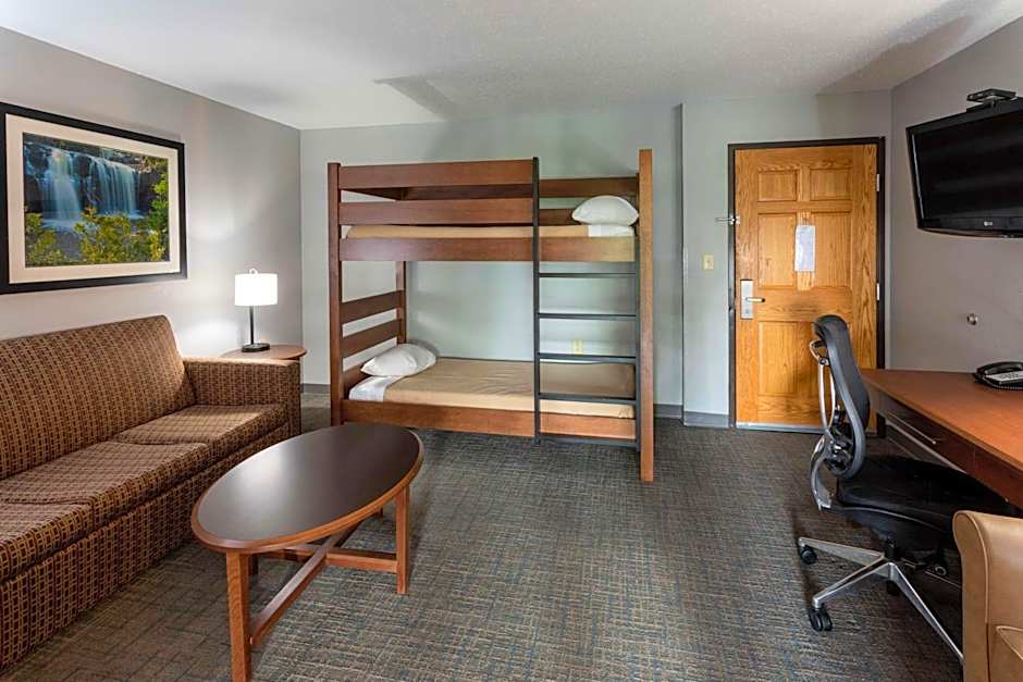 Photo 1 of 2 of 1 King Bed Suite
