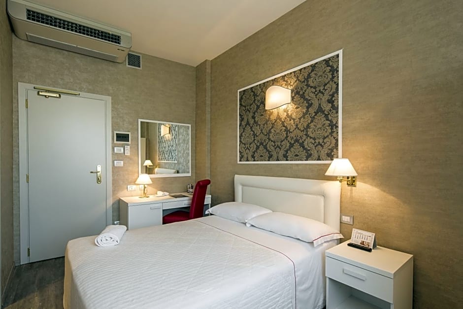 Nuovo Hotel Del Porto